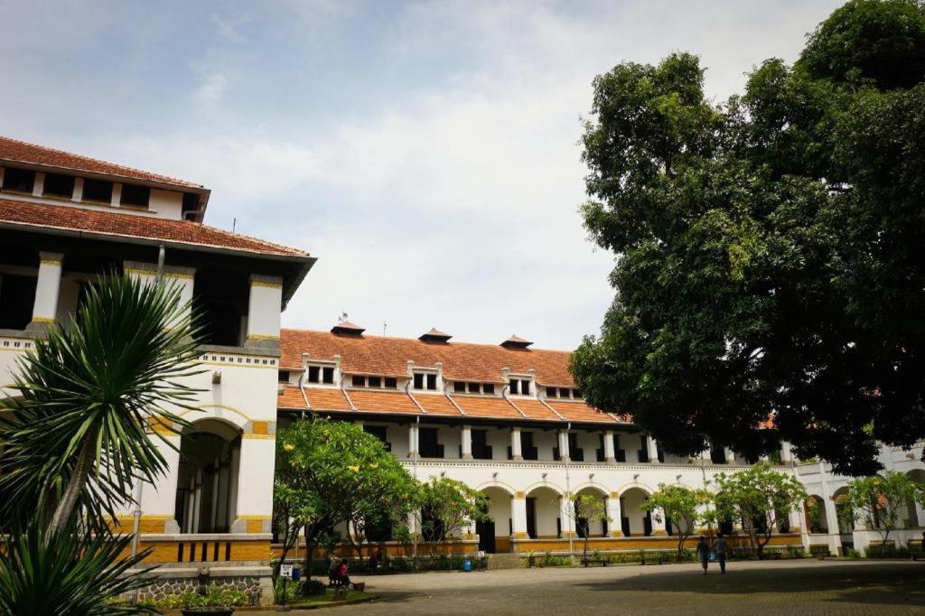 Oyo 2928 Rumah Ceria Hotel