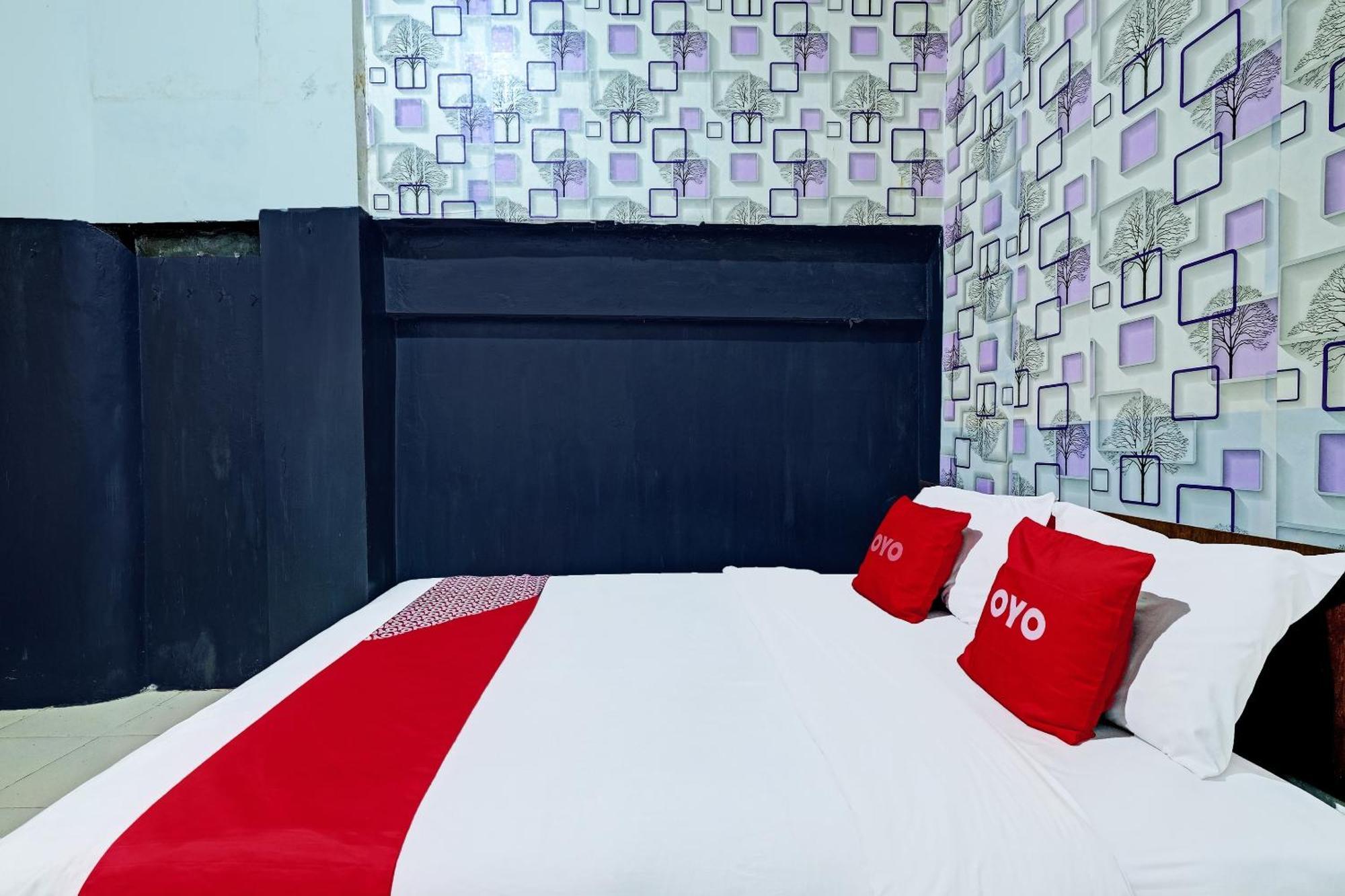 Hotel Oyo 2928 Rumah Ceria 2*