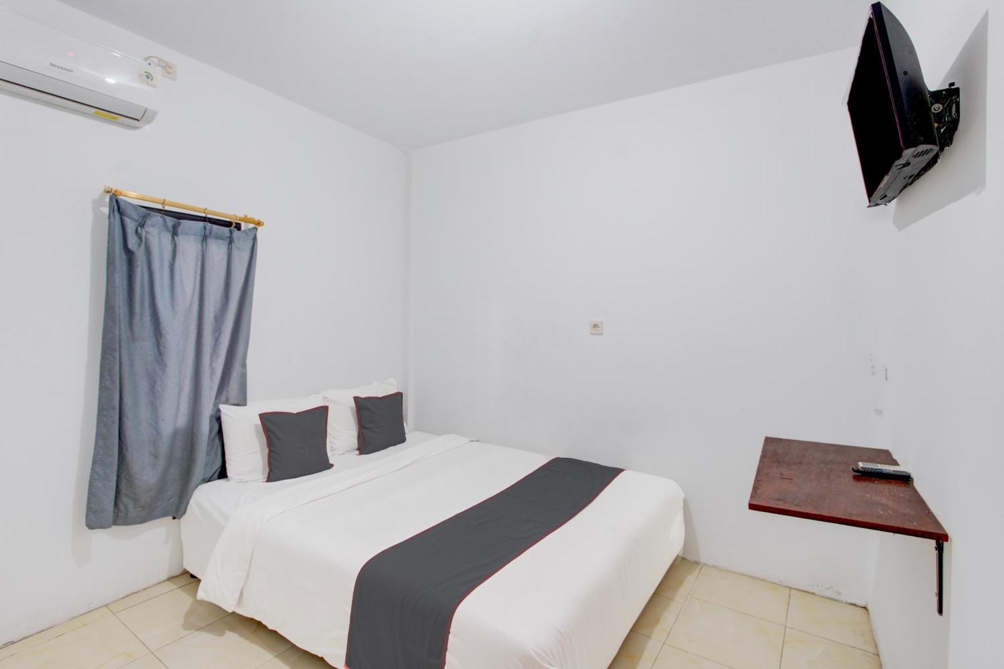 Hotel Oyo 2928 Rumah Ceria 2*