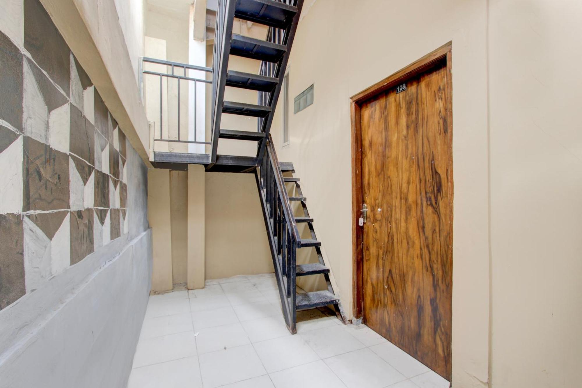 Hotel Oyo 2928 Rumah Ceria 2*