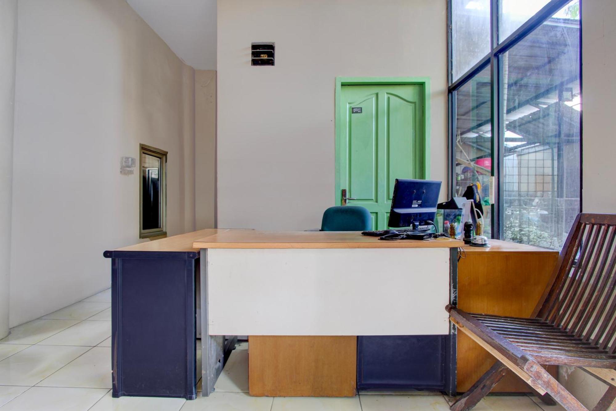 Oyo 2928 Rumah Ceria Semarang