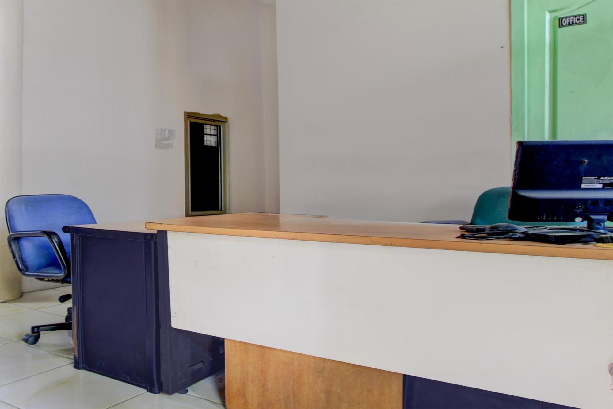 Oyo 2928 Rumah Ceria Hotel
